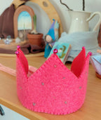 Woollen Crown - Fuchsia pink