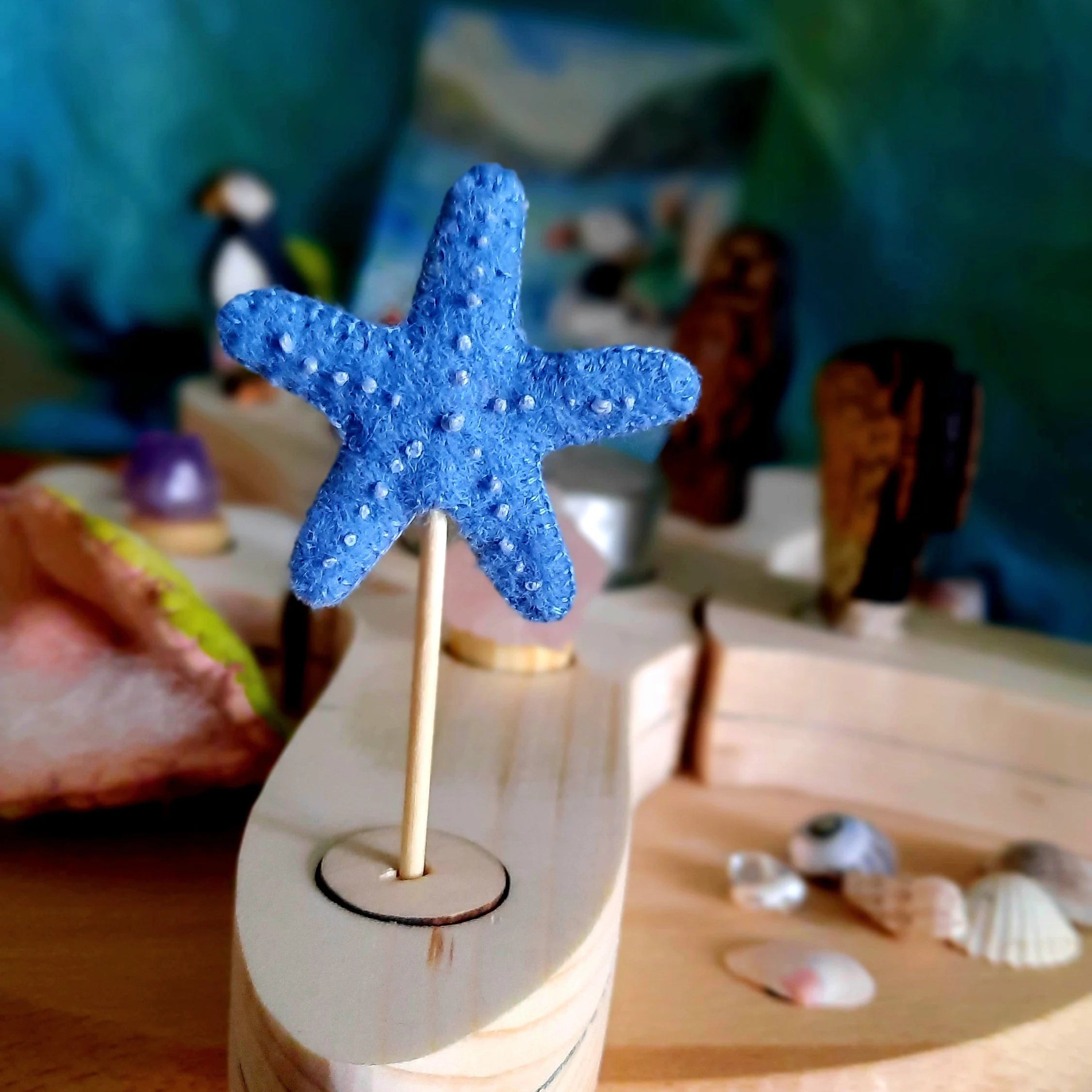 Woolfelt Seastar Celebration ring Ornament