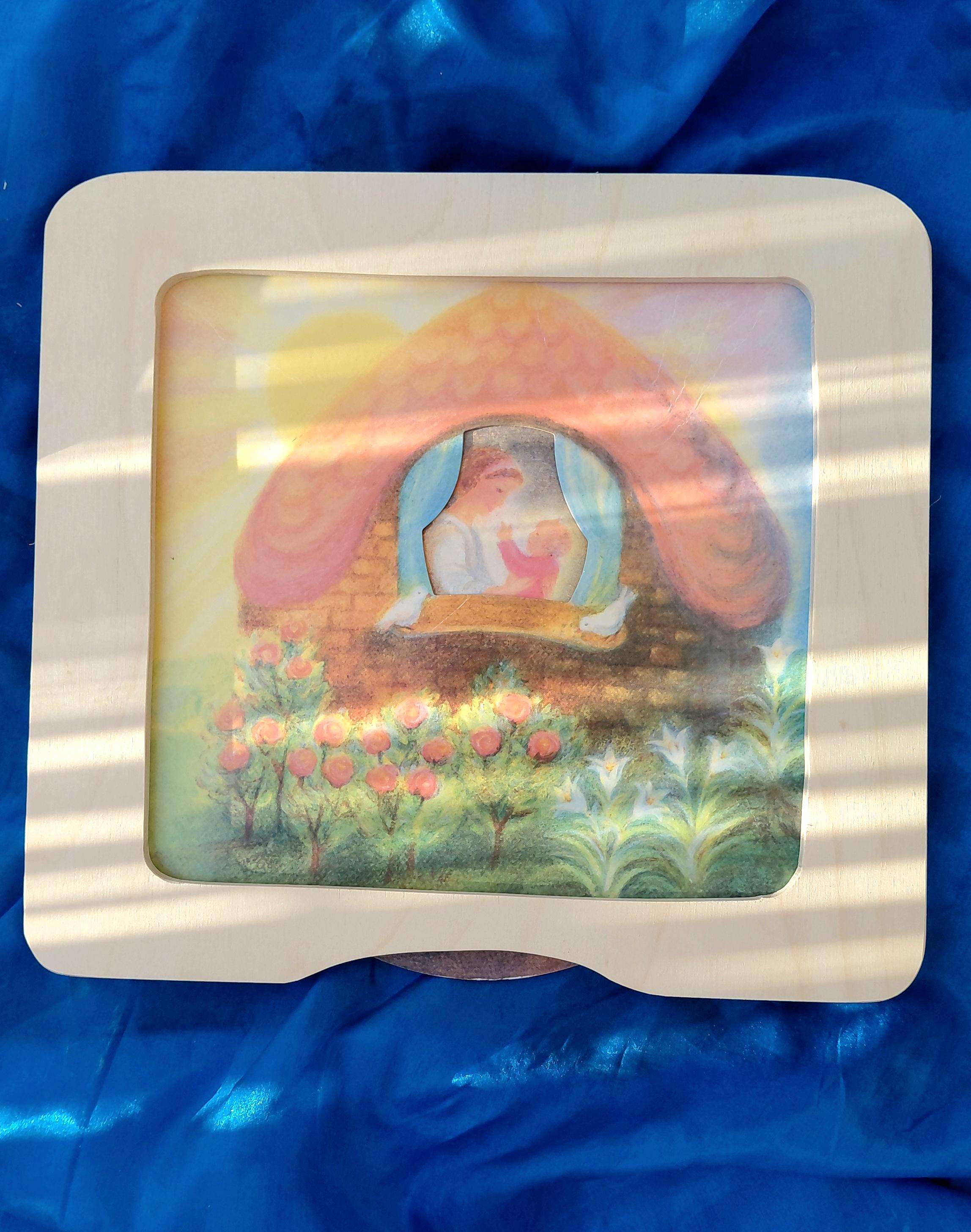 Moving Picture Frame- Linden Plywood